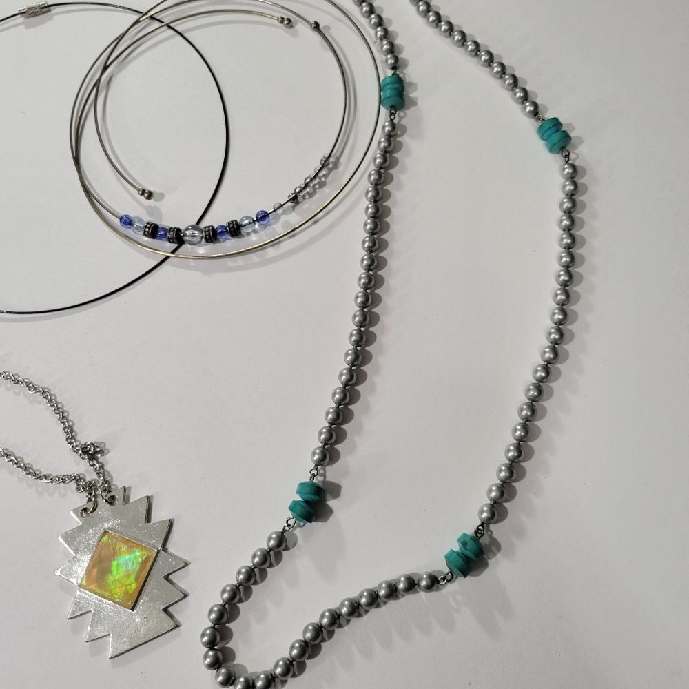 Bundle of necklaces‎ - Picture 4 of 8